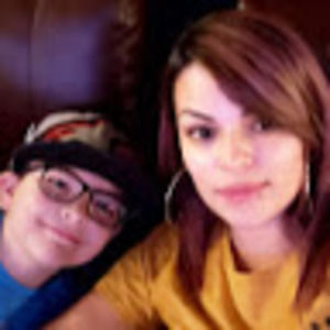 Meet your Posher, Lorena